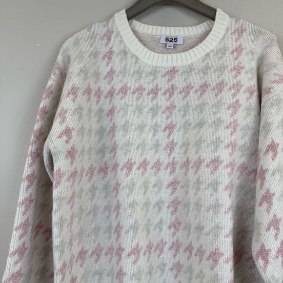 525 Women's Sweater - Picture 8 of 10